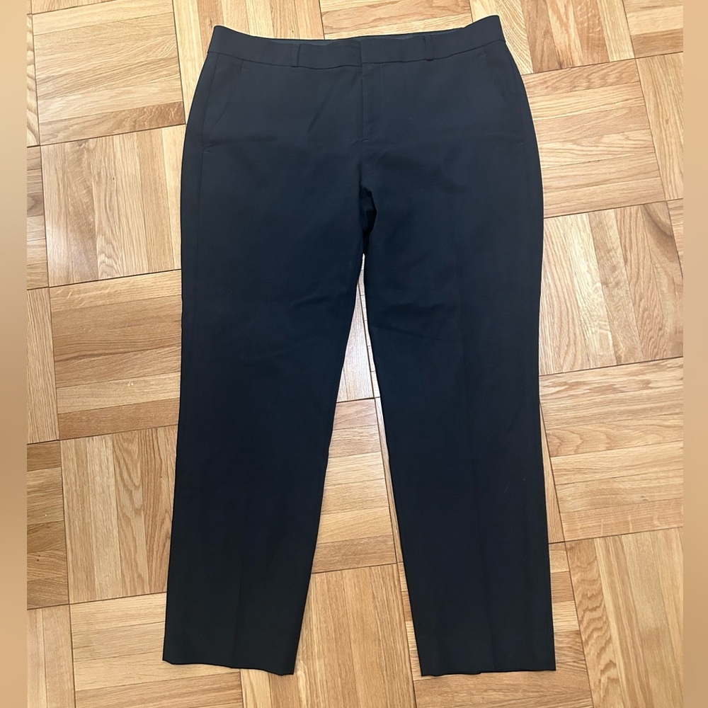 Women’s Cropped Black Trousers size 10